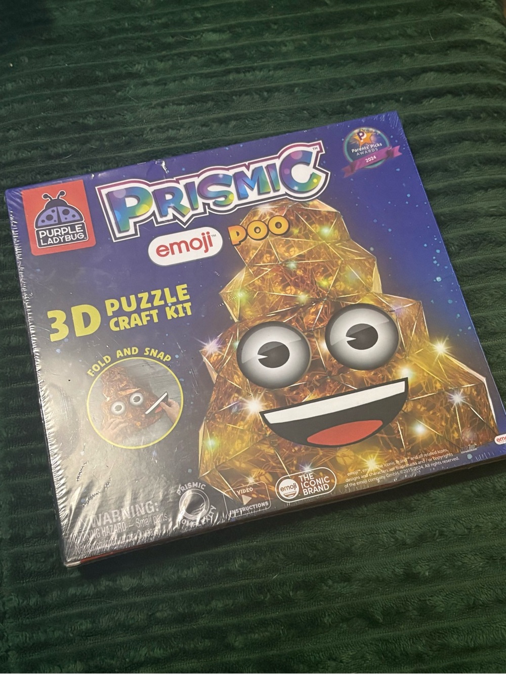 PRISM Prismic Emoji Poo 3D Puzzle Craft Kit - Gold and Purple Accents